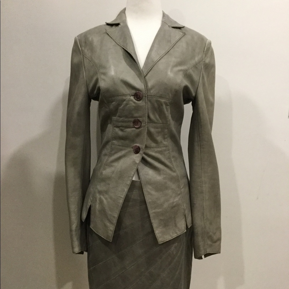 Cigno  Nero leather jacket/ skirt set